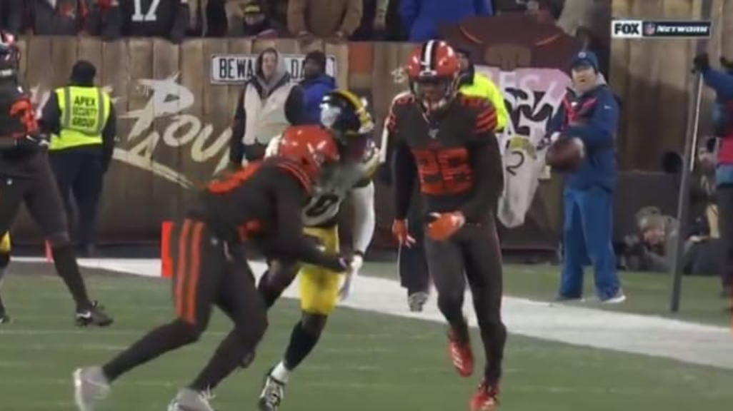WATCH: Steelers’ Diontae Johnson Bleeding from Ear After Hit From Browns’ Damarious Randall