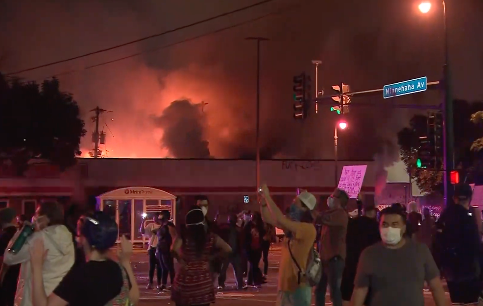 WATCH: Minneapolis Riots, Looting, Fires, Rock the City After George Floyd Protest