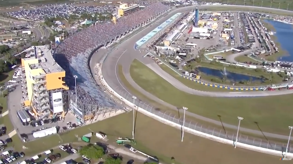 NASCAR Bans Confederate Flag on its Racetrack Properties
