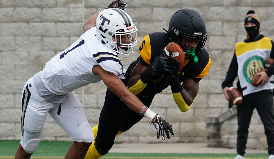 CFB Preview: Manchester Spartans to Host Adrian Bulldogs on Saturday