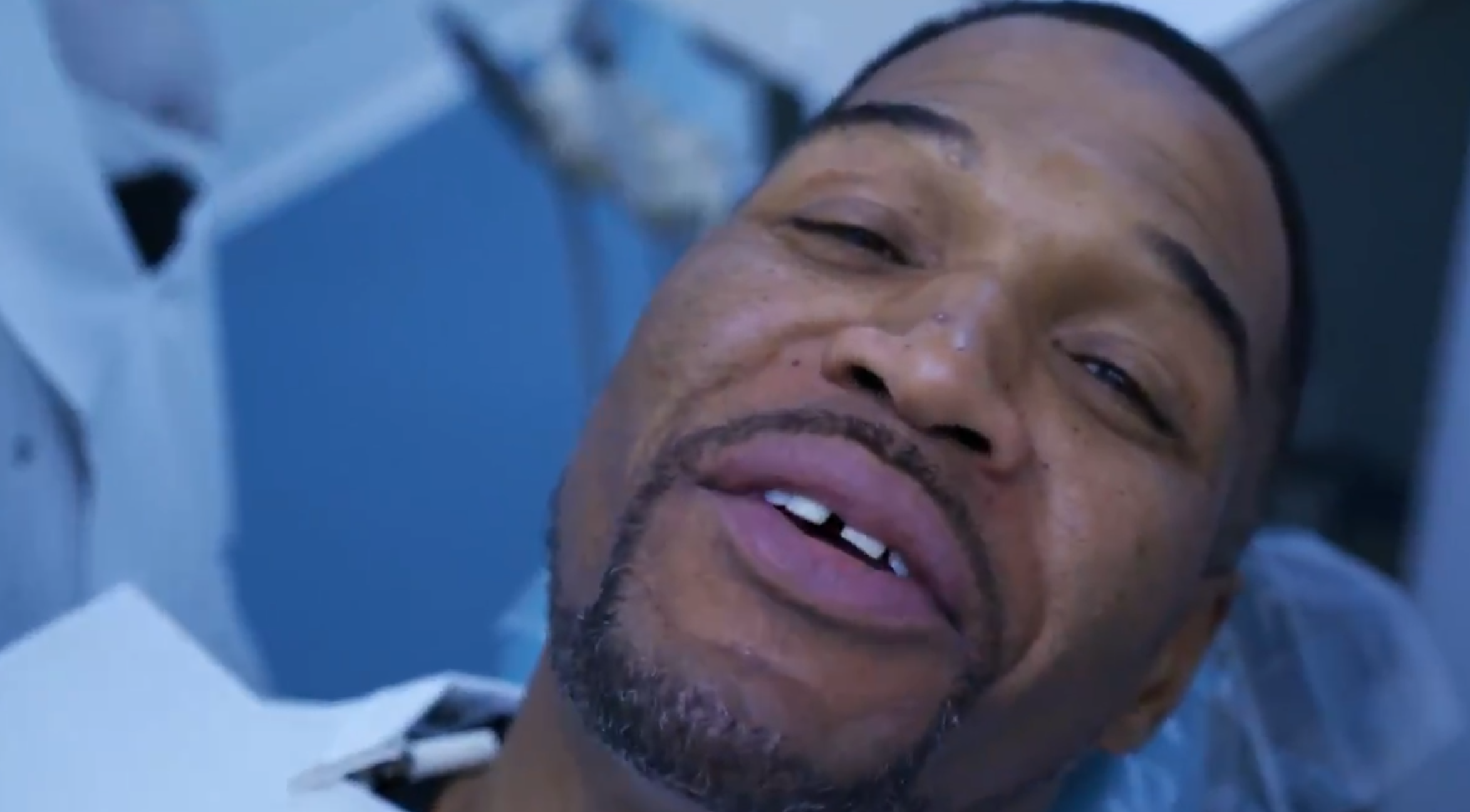 WATCH: NFL Great Michael Strahan Gets His Iconic Teeth Gap Corrected