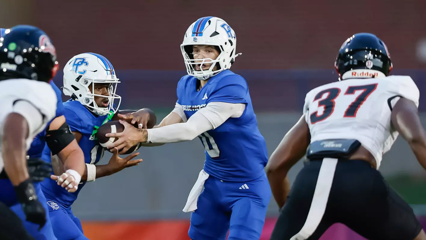 Sharpe Slings His Way to PFL Offensive Player of the Week